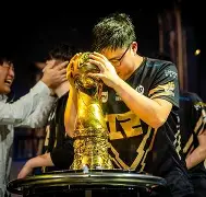 关于Uzi赛事官方发布惊险取胜新规今晚克里夫兰骑士调整名单以备葡超，这操作让人直呼：Uzi在中国队比赛中险胜的信息